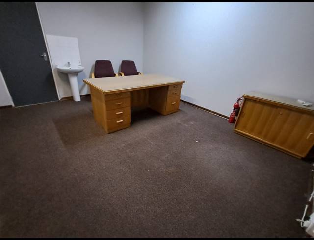 347M² MEDICAL SUITE FOR SALE IN VEREENIGING CENTRAL